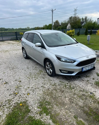 Ford Focus cena 33000 przebieg: 233788, rok produkcji 2015 z Połaniec małe 46